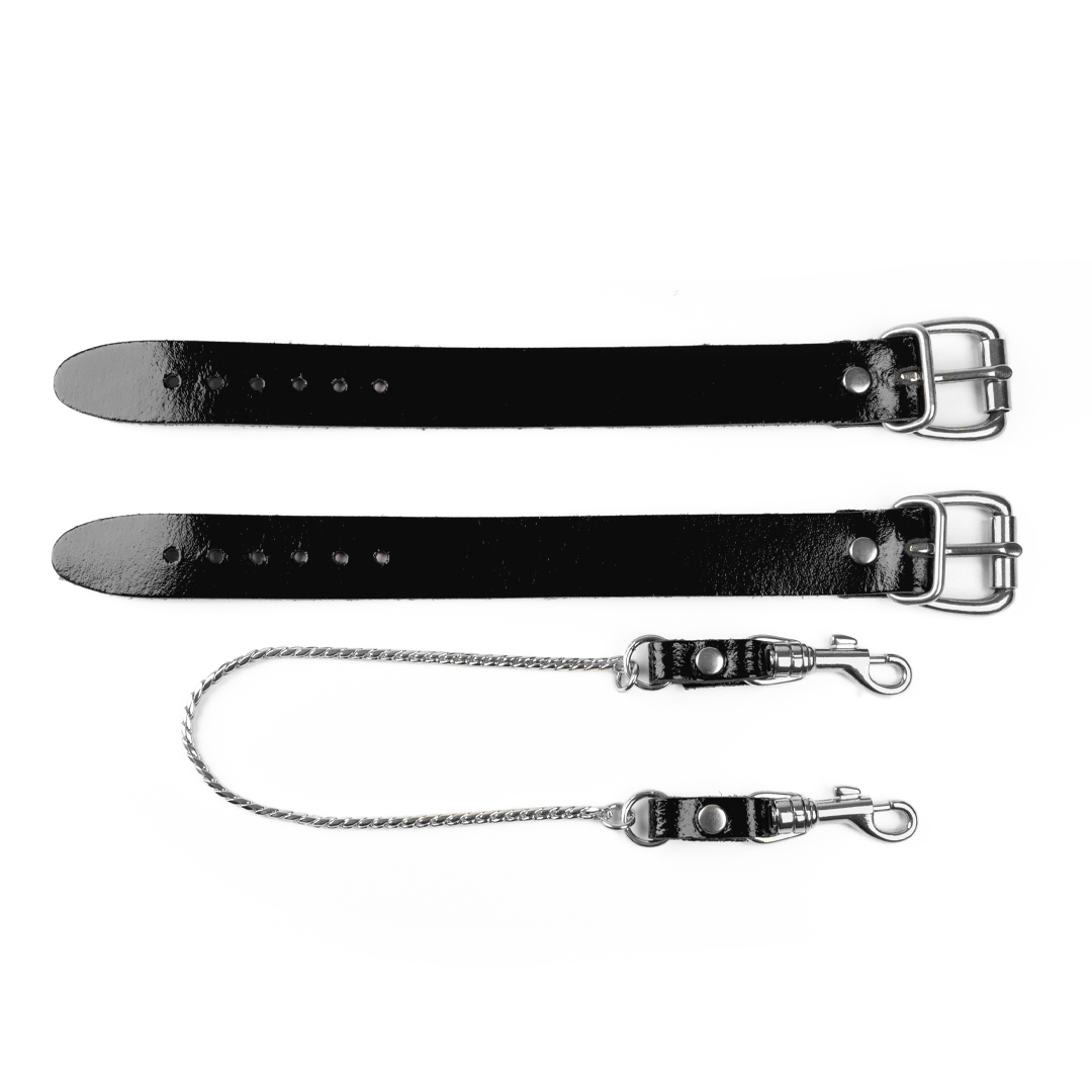 Lederhandfesseln mit Kette schwarz/silber
