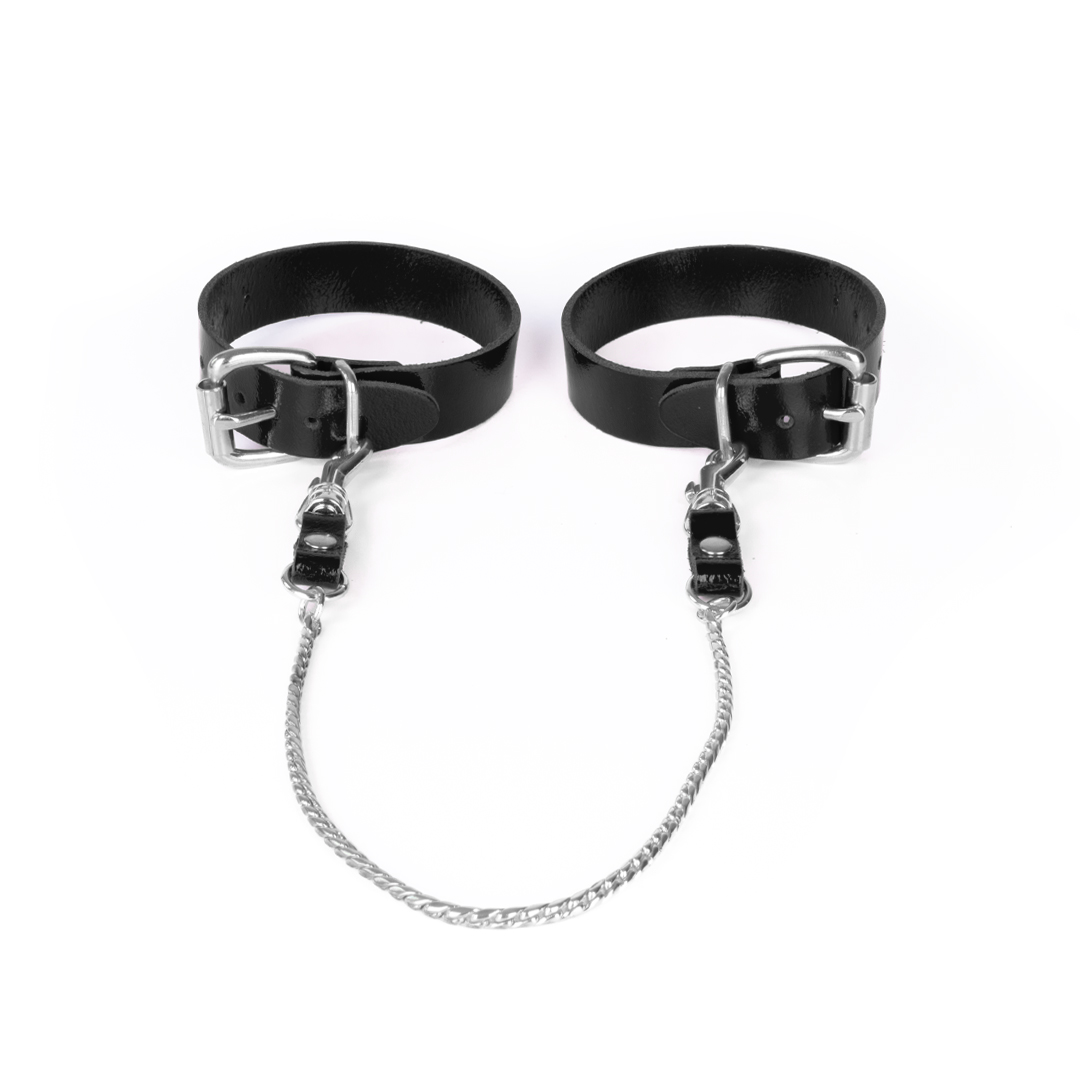 Fußfesseln aus Leder mit Kette schwarz/silber