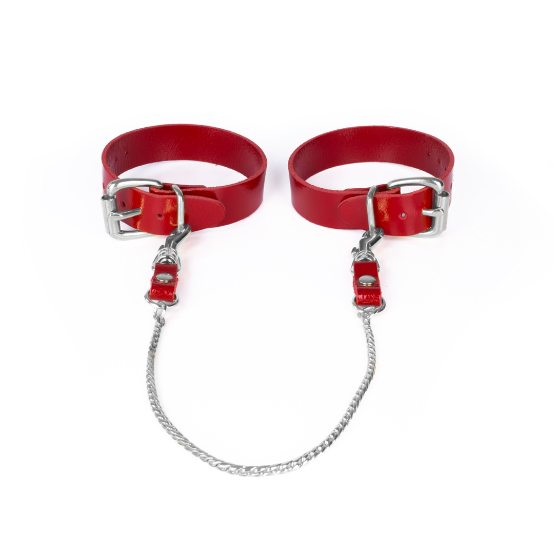 Leather feetcuffs  with chain  cherry/silver