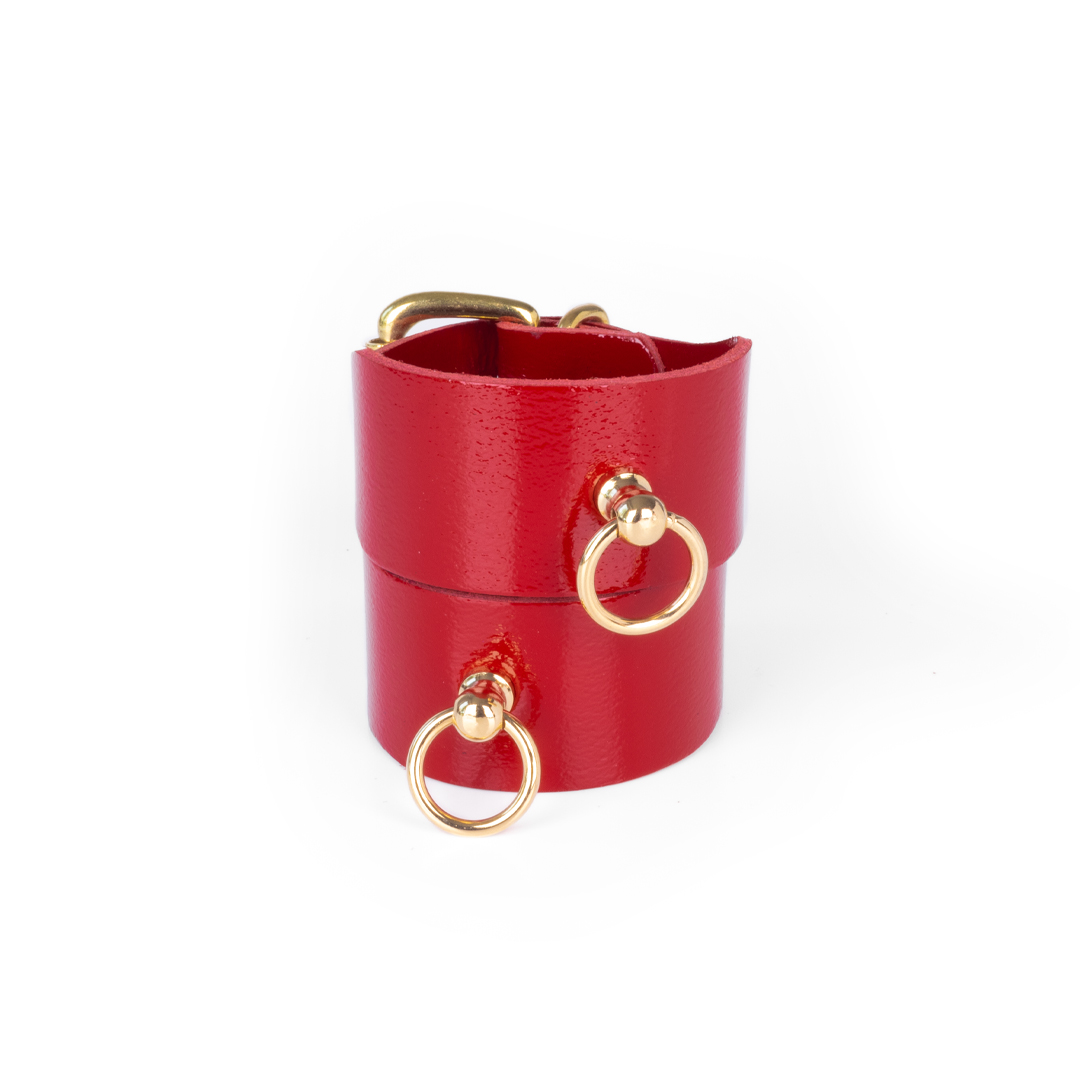 10502G-b2c_3 Leather handcuffs cherry/gold