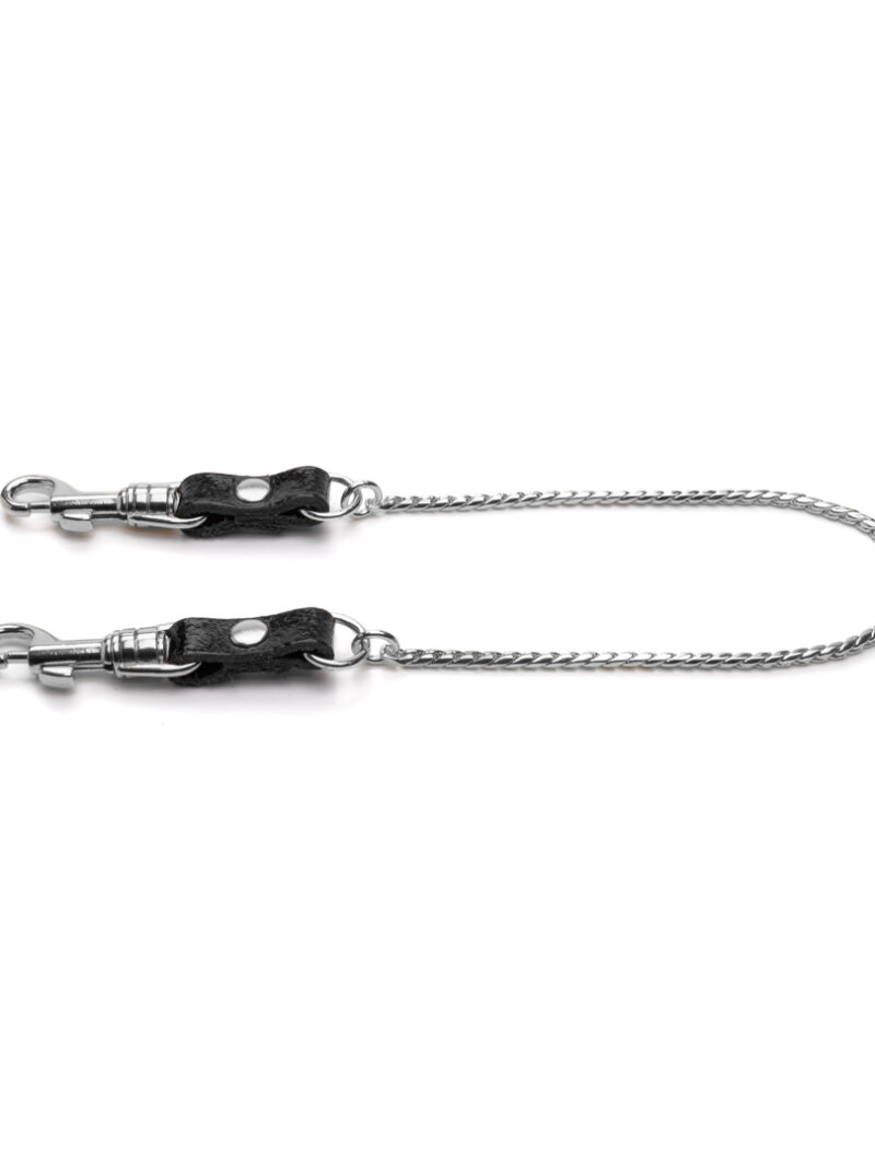Kette mit Karabiner, Schwarz/Silber