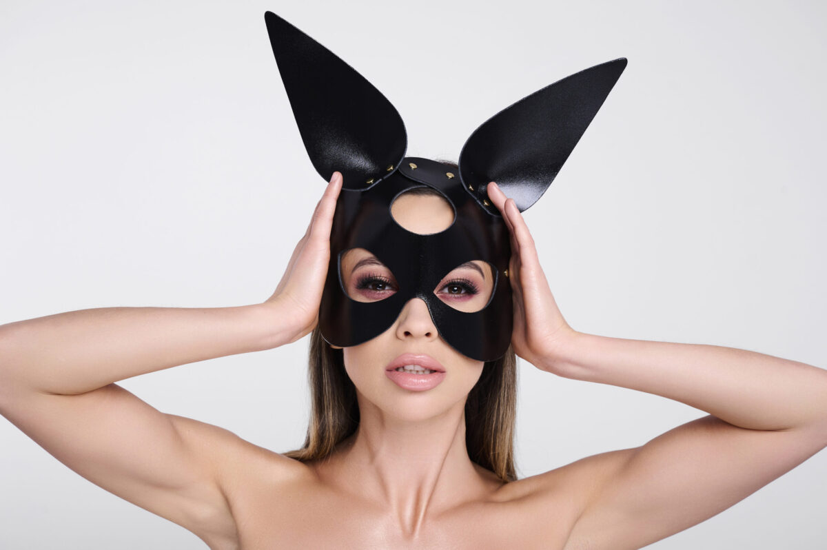 11201G-b2c_2-scaled Leather rabbit mask black/gold