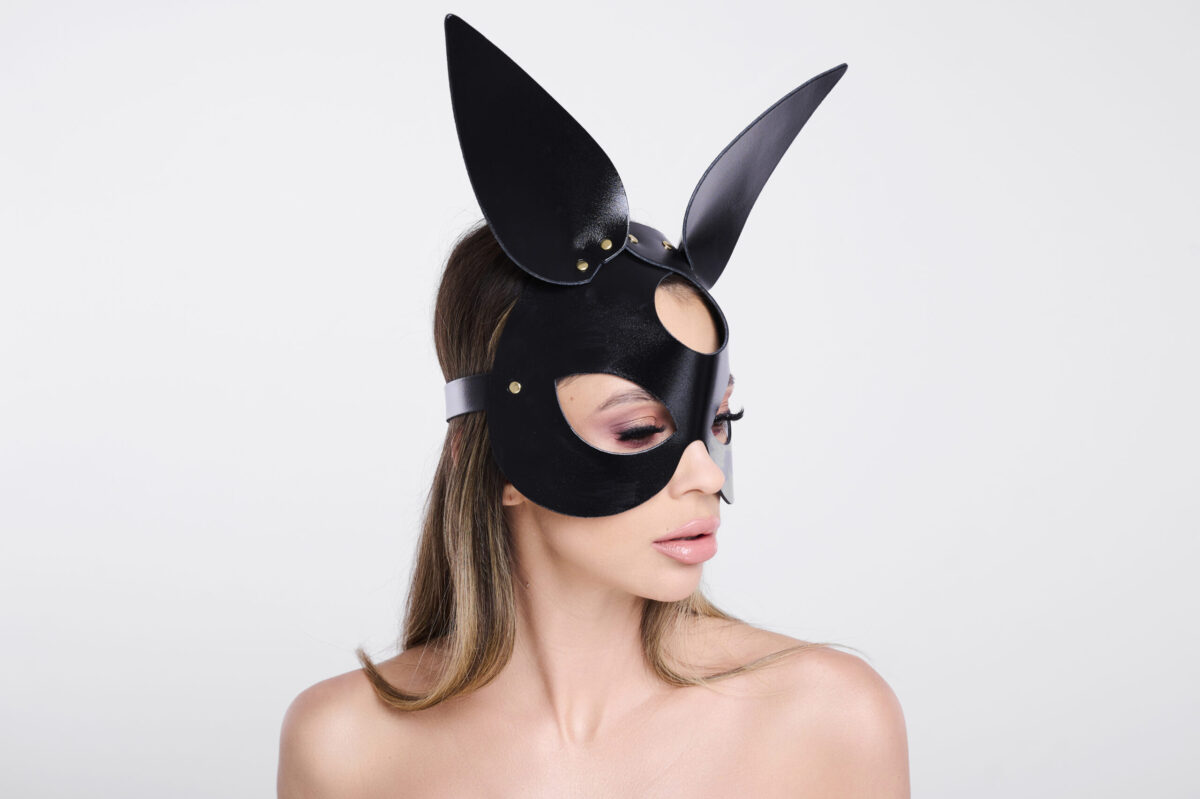 11201G-b2c_4-scaled Leather rabbit mask black/gold