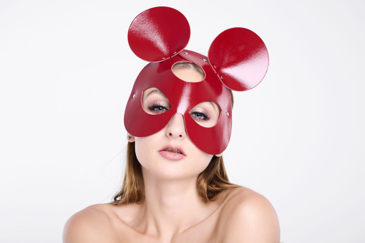 11402S-b2c_2-scaled Leather mouse mask cherry/silver