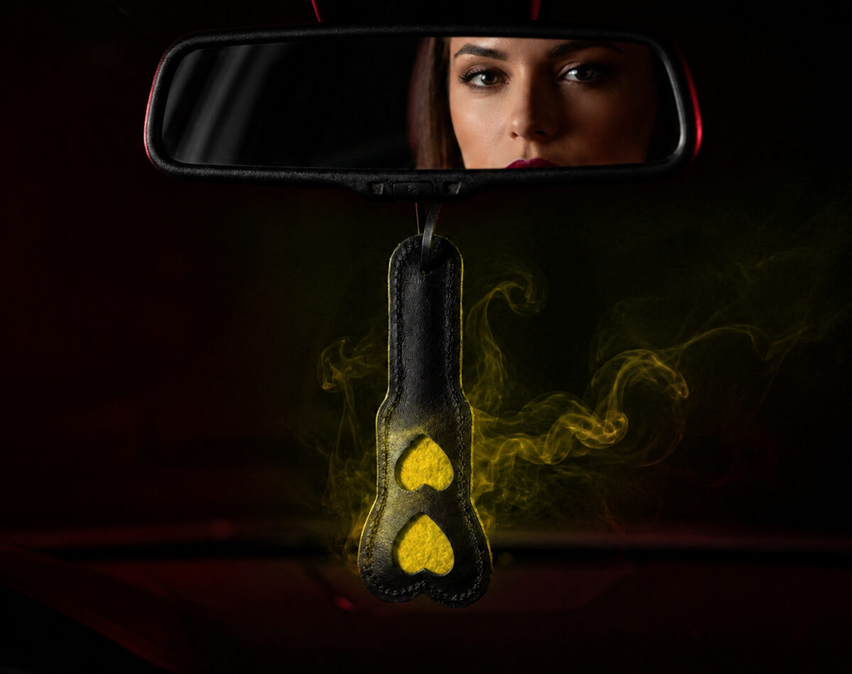 Scented Paddle “LEMON – LEMON SLAP” – Car Fragrance & Leather Paddle
